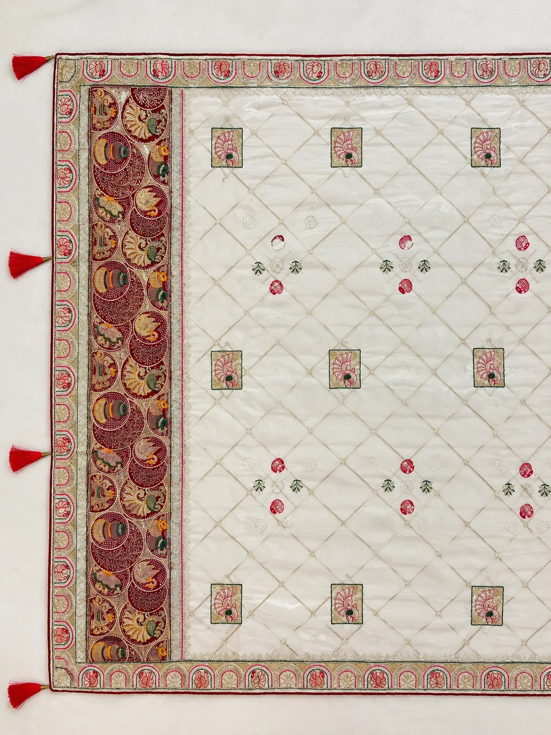 Elegant White Georgette saree With Contrast Red Blouse view 4
