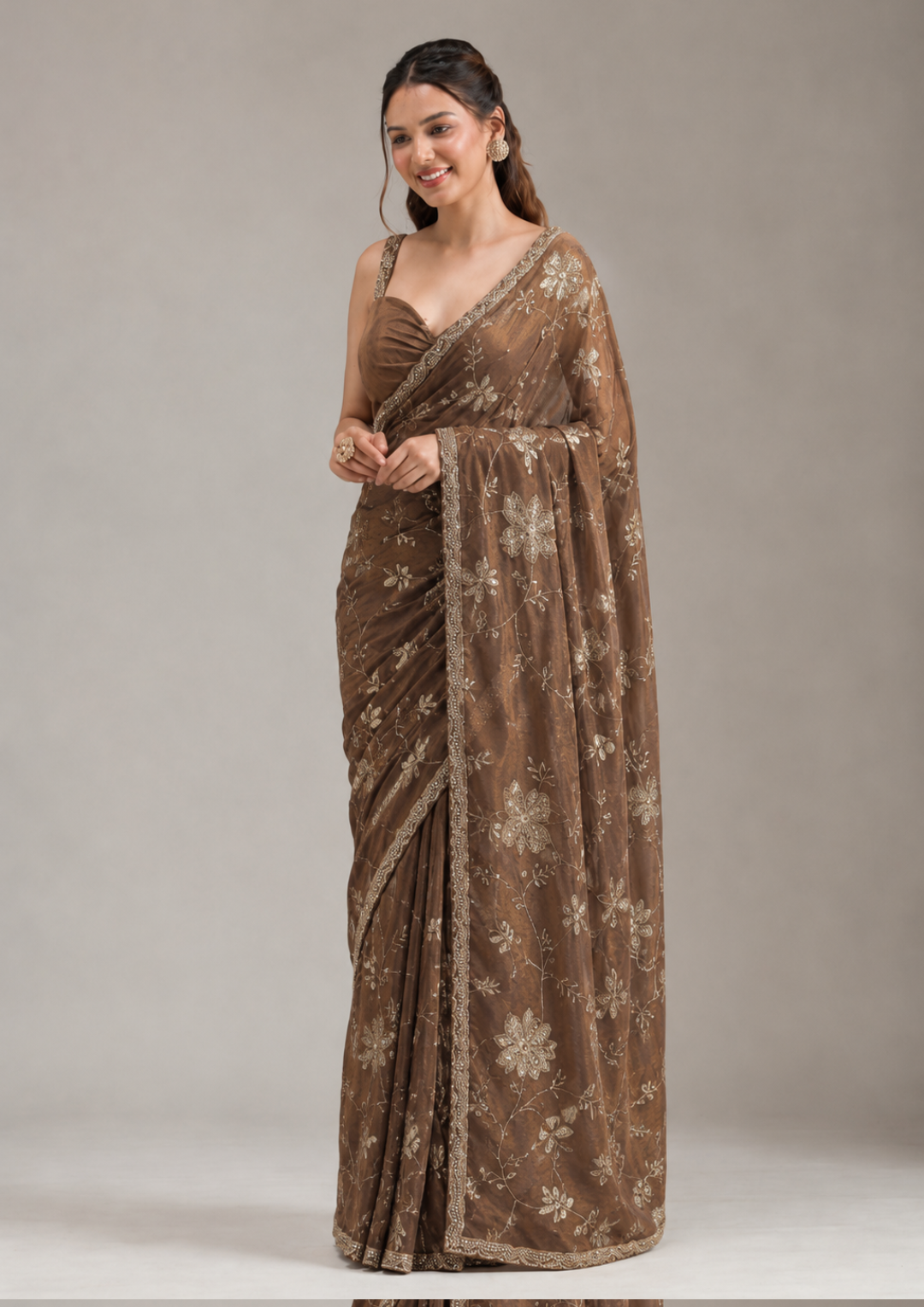 Lavender & Metallic Gold Shimmer Saree view 3